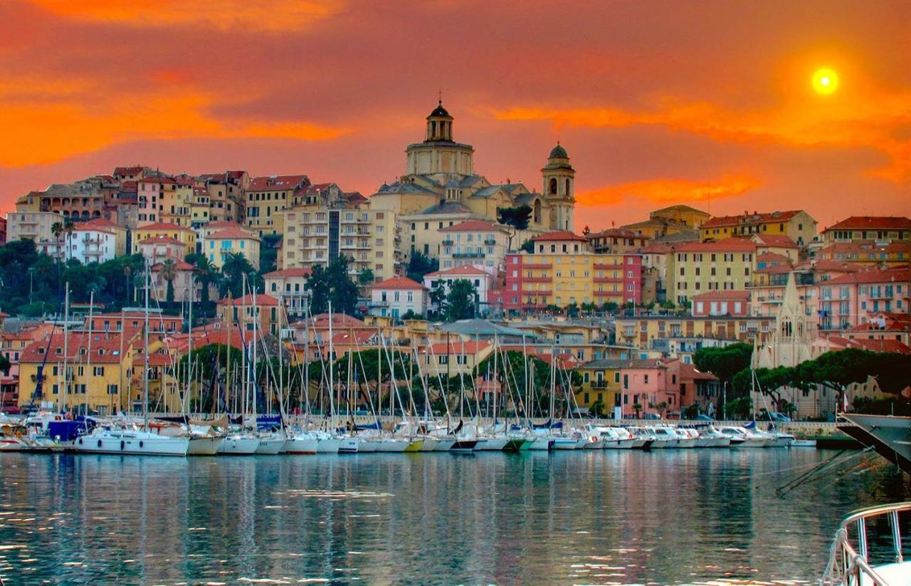 Un Posto Al Sole Villa Diano San Pietro ภายนอก รูปภาพ